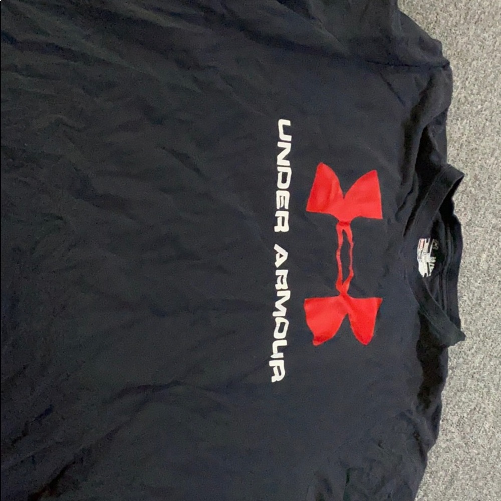 Under Armour black cotton tee
